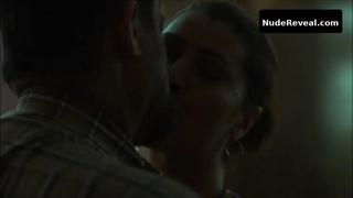 TEJASWINI PANDIT nude in Samantar