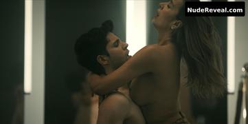 CATHERINE SIACHOQUE nude in Dark Desire