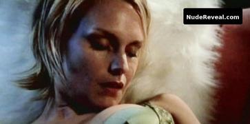 LAURA ALLEN nude in Dirt