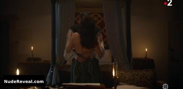 LIZZIE BROCHERE nude in Filles Du Feu