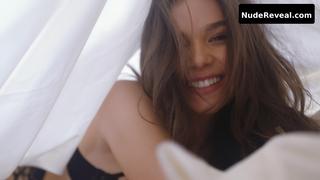 HAILEE STEINFELD nude in Capital Letters
