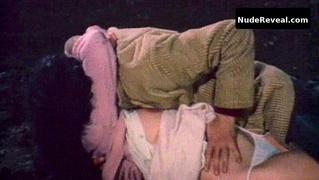 DONATELLA DAMIANI nude in La liceale seduce i professori
