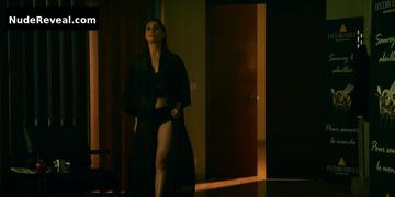MINA KAVANI nude in Escort Boys