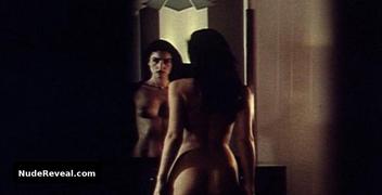 MONICA BELLUCCI nude in La riffa