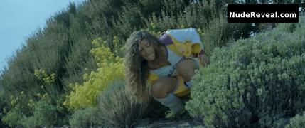 CAMILLE RAZAT nude in Girls With Balls