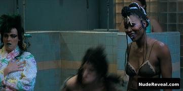 SYDELLE NOEL nude in GLOW