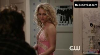 ANNASOPHIA ROBB nude in The Carrie Diaries
