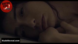 HAZAR ERGUCLU nude in Sakli