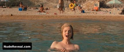 ELENA KAMPOURIS nude in My Big Fat Greek Wedding 3