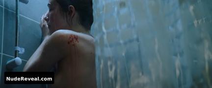 SARAH BOLGER nude in A Good Woman Is Hard to Find