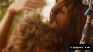 CATERINA MURINO nude in Le temps est assassin