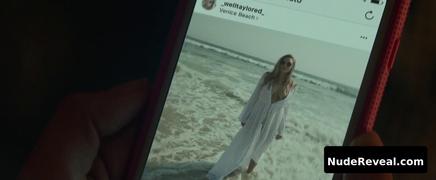 ELIZABETH OLSEN nude in Ingrid Goes West