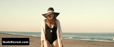 CARLY CHAIKIN nude in Last Moment of Clarity