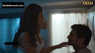 DONNA MUNSHI nude in Khoon Bhari Maang