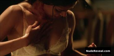 FREIDA PINTO nude in Guerrilla