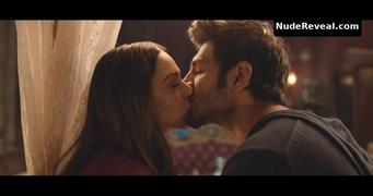 KIARA ADVANI nude in Bhool Bhulaiyaa 2
