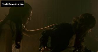WINONA RYDER nude in Dracula