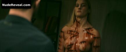 PAULINA KORYCKA nude in Petla
