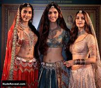 POOJA HEGDE nude in Housefull 4