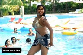 PRIYAMANI nude in Drona