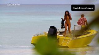 JANINA YOUSSEFIAN nude in Adam sucht Eva
