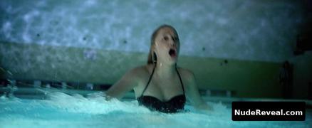 MAIKA MONROE nude in It Follows