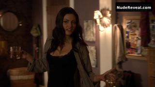 PHOEBE TONKIN nude in The Secret Circle