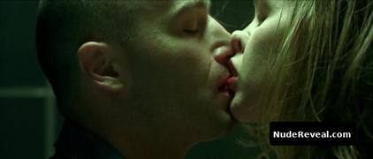 PAZ DE LA HUERTA nude in The Tripper