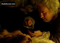 MICHELLE PFEIFFER nude in Ladyhawke