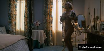 BETTY GILPIN nude in GLOW