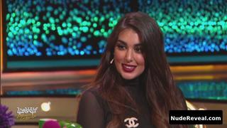 YASMINE SABRY nude in Abla Fahita Live from the Duplex