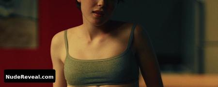 ELLEN PAGE nude in Hard Candy