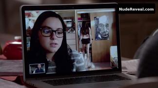 LAUREN GAW nude in Modern Family