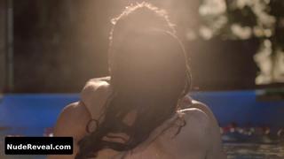 RAFAELA MANDELLI nude in INTIMIDADE ENTRE ESTRANHOS