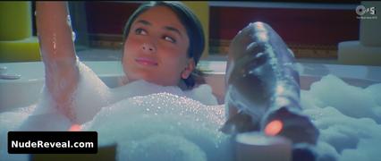 KAREENA KAPOOR nude in Bewafaa