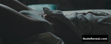 GEENA DAVIS nude in Thelma & Louise