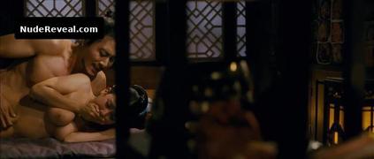 CHO YEO-JEONG nude in The Servant