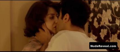 ANUSHKA SHARMA nude in Bombay Velvet