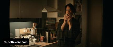 CHARLOTTE GAINSBOURG nude in Alphonse
