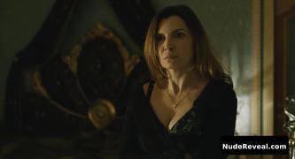 MARIA PIA CALZONE nude in Gomorrah