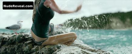BLAKE LIVELY nude in The Shallows