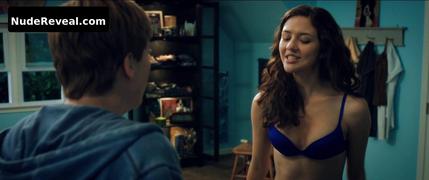 KATIE FINDLAY nude in Premature
