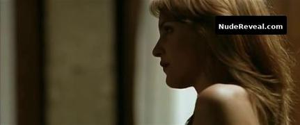 VERONICA ECHEGUI nude in Una Nueva vida