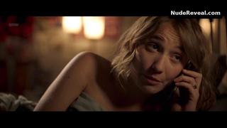 DEBORAH FRANCOIS nude in Loue-moi!