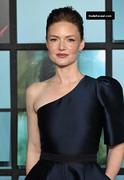HOLLIDAY GRAINGER nude in Mickey 17