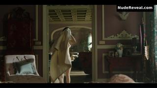SAMANTHA SIQUEIROS nude in Berlin
