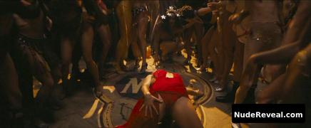 MARGOT ROBBIE nude in Babylon