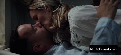 ROBIN WRIGHT nude in Forrest Gump