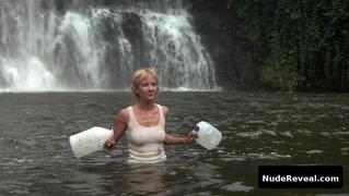 ANNE HECHE nude in Six Days Seven Nights