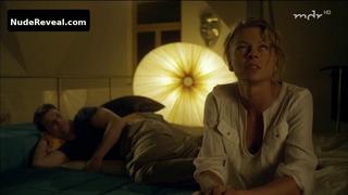 ISABELL GERSCHKE nude in Polizeiruf 110